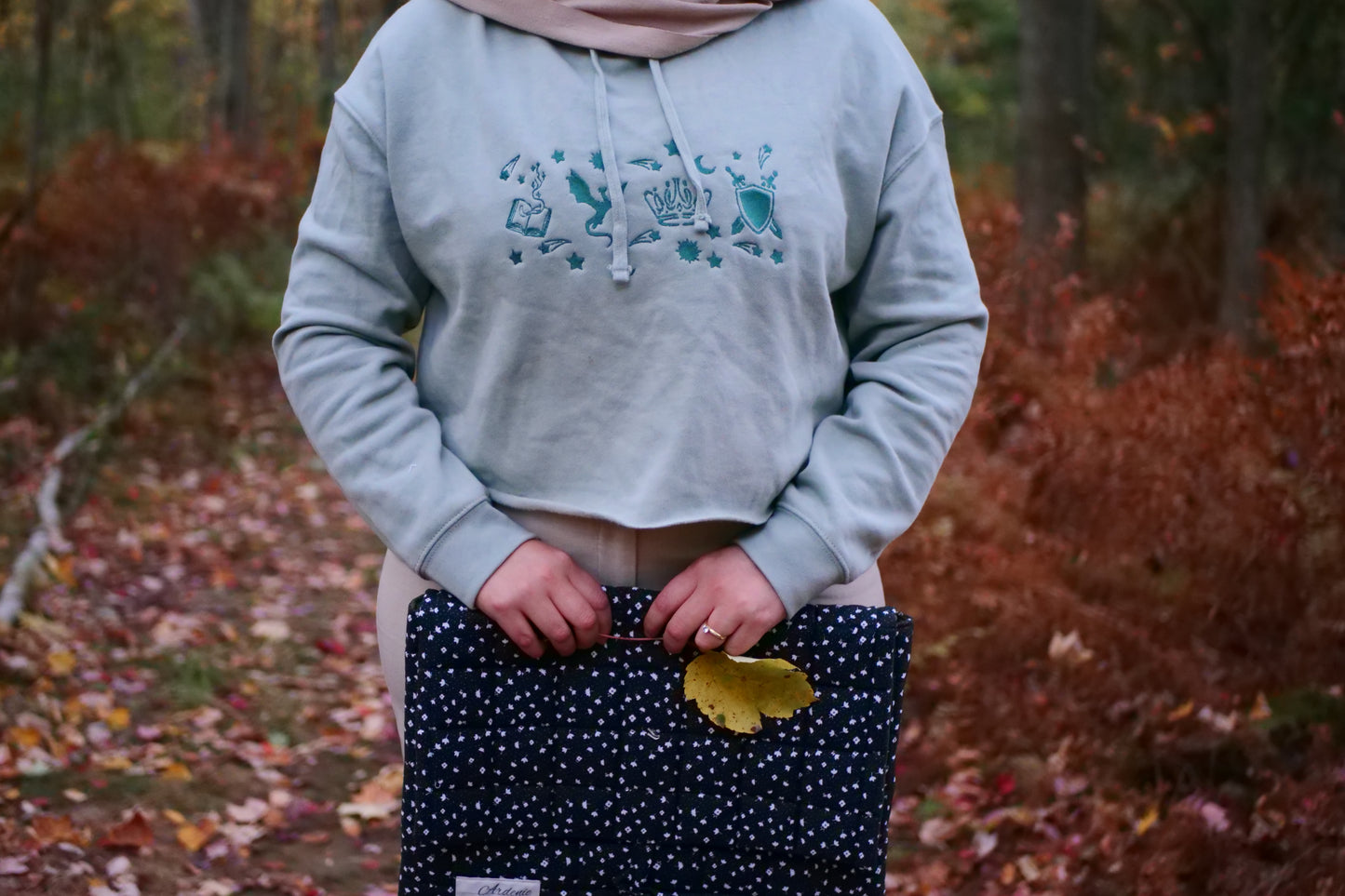 Bookish Cropped hoodie
