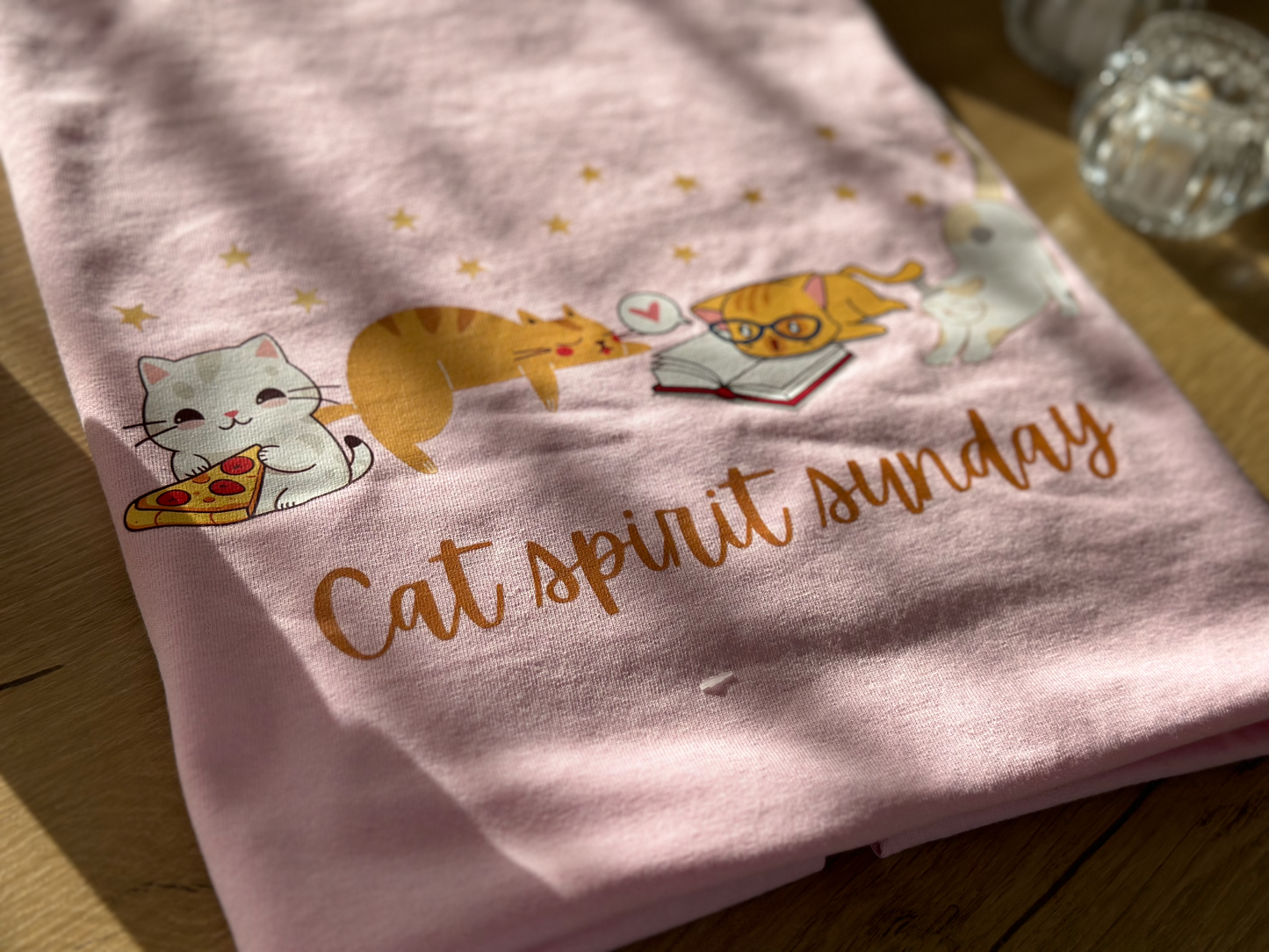 Sunday cat spirit Short sleeve t-shirt