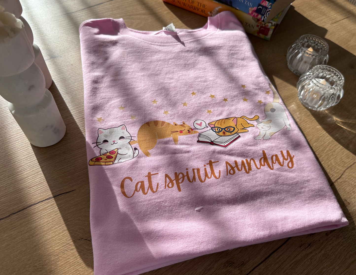 Sunday cat spirit Short sleeve t-shirt